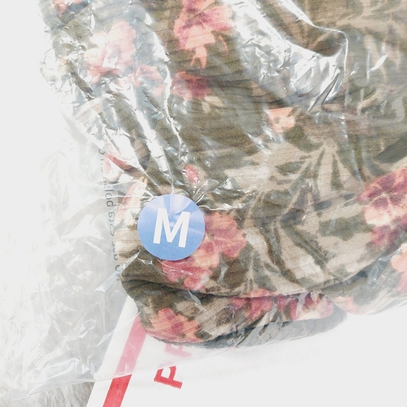 New Dresscode La Floral Print Bodycon Midi Dress P2342 - Picture 7 of 8